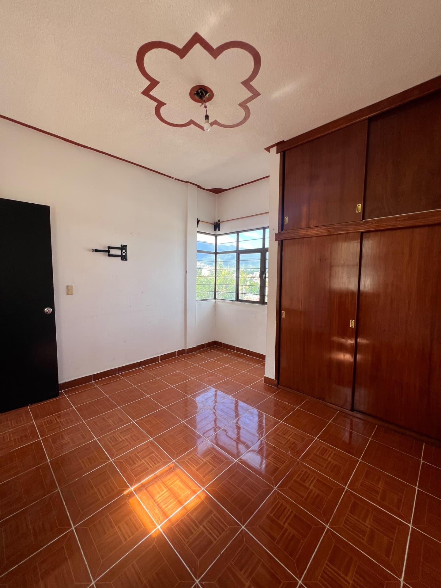 Casa en renta de 3 recámaras con balcones y vista en La Cascada, Oaxaca de Juárez - Imagen 1