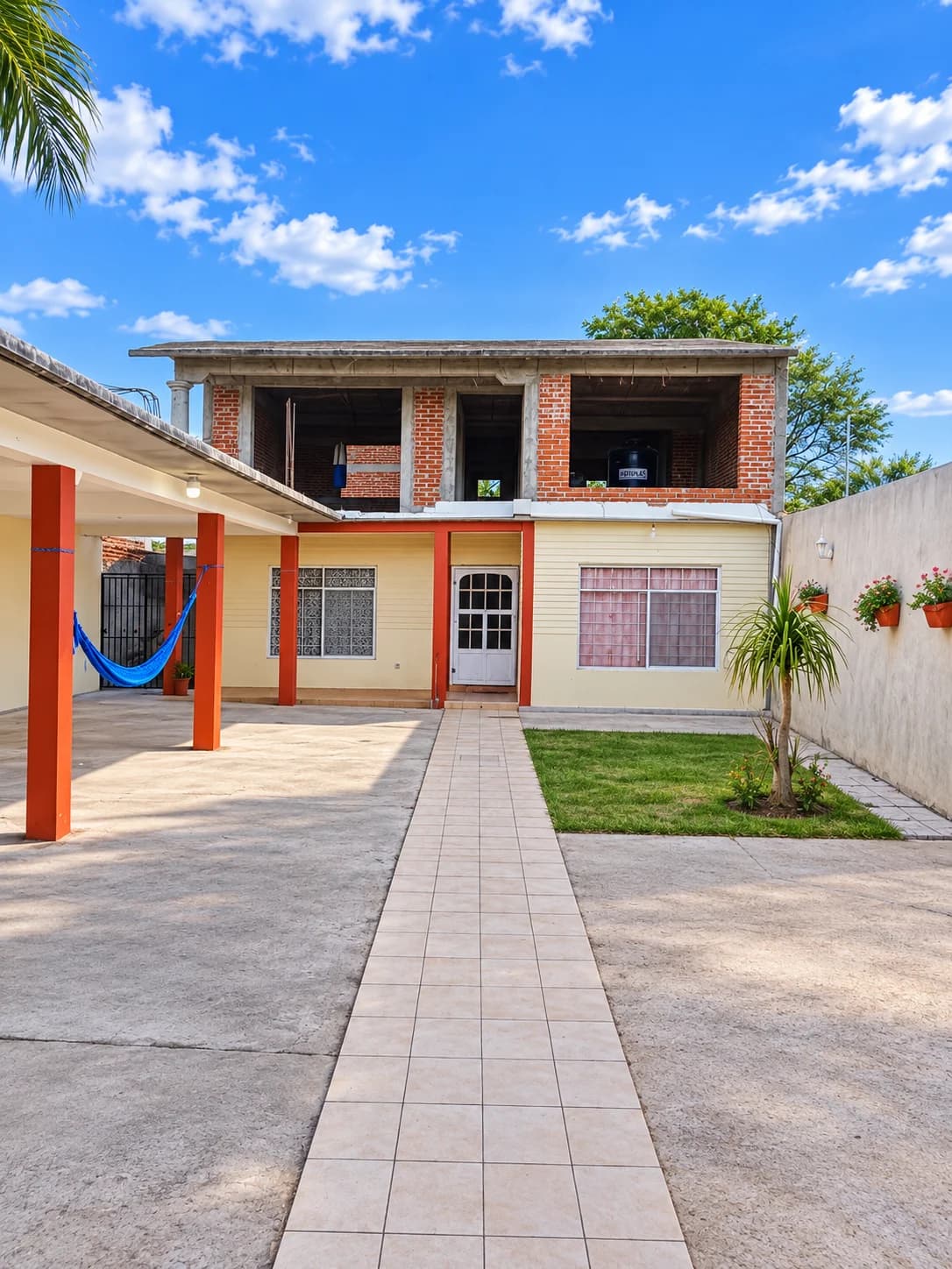 Casa de 6 recámaras con terreno de 600 m² en Tlacolula de Matamoros - Imagen 1