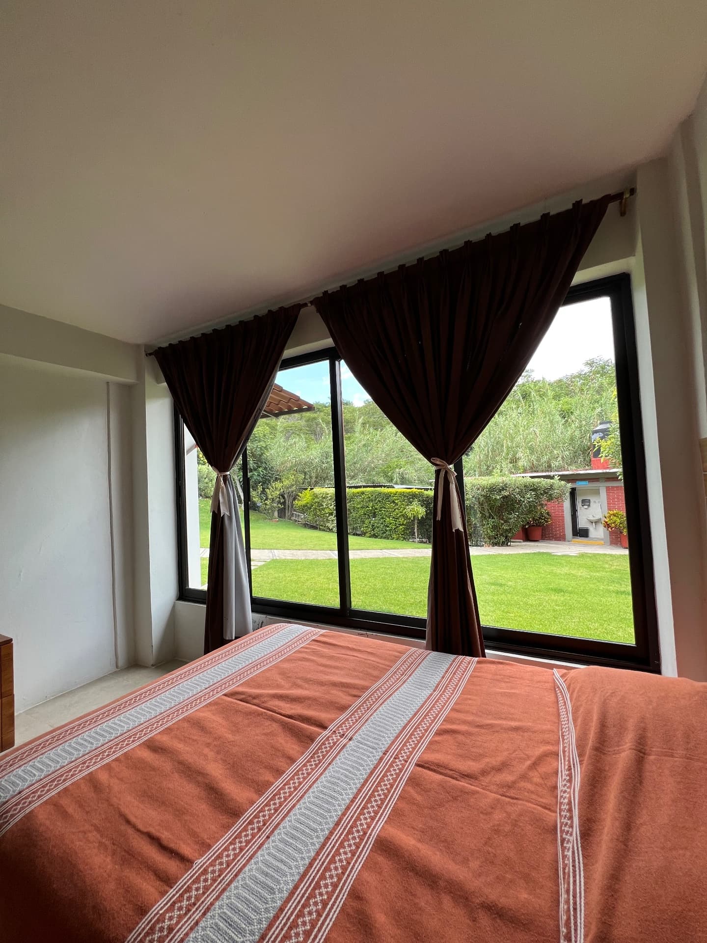 House for Rent in San Andrés Huayápam: 2 Bedrooms, 2 Baths, 2 Parking Spots - Image 1