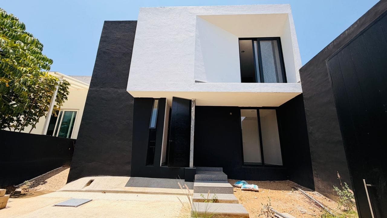 3-Bedroom House with 464 m² of Built Space in Oaxaca de Juárez - Image 1