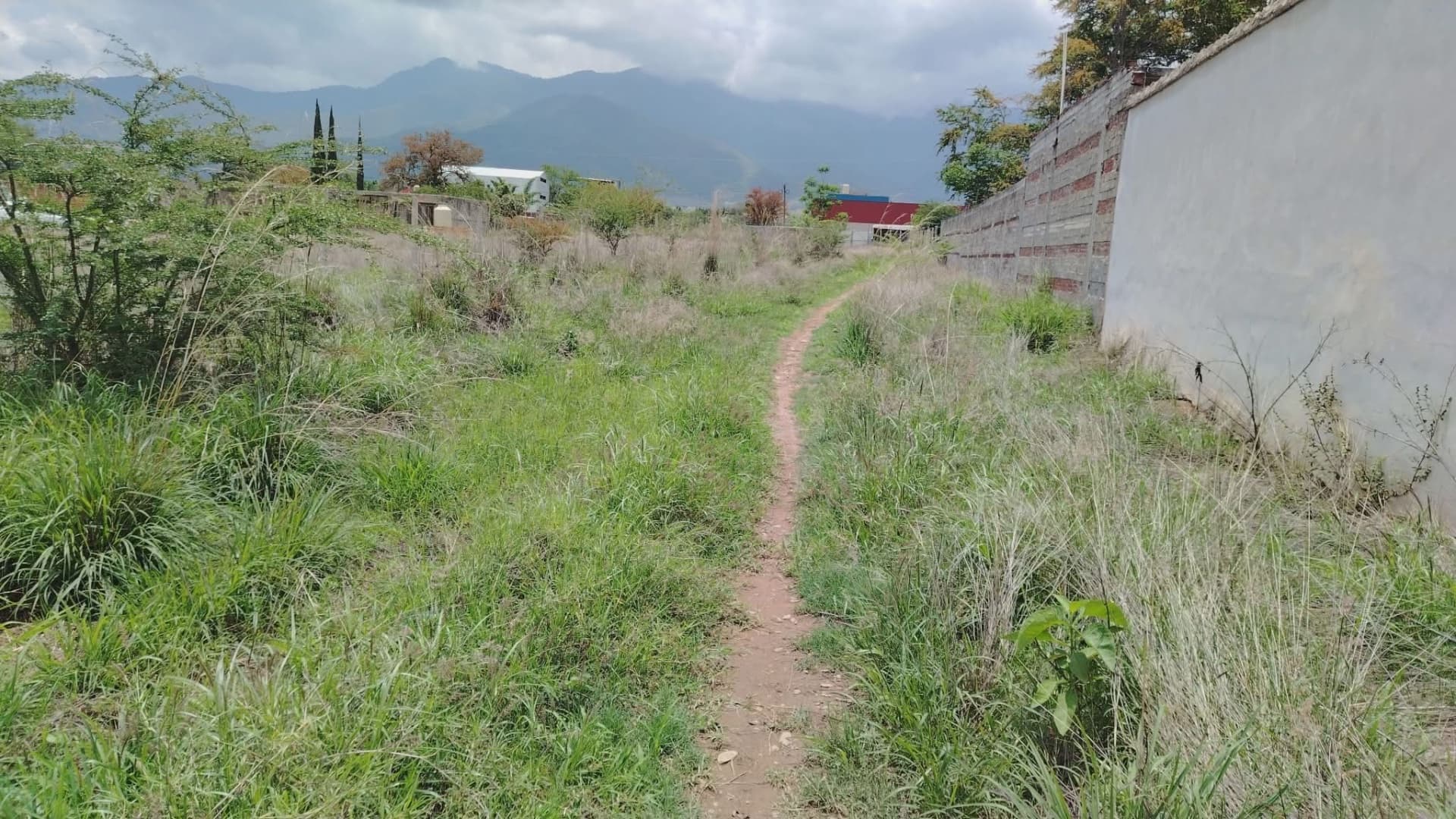 200 m² Lot for Sale in San Francisco Tutla with Dual Access - Image 1