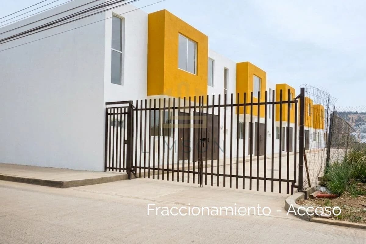 House for Pre-Sale in Atzompa - Image 1
