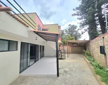 Five-Bedroom House for Sale in Vicente Suárez, Oaxaca de Juárez - Image 1