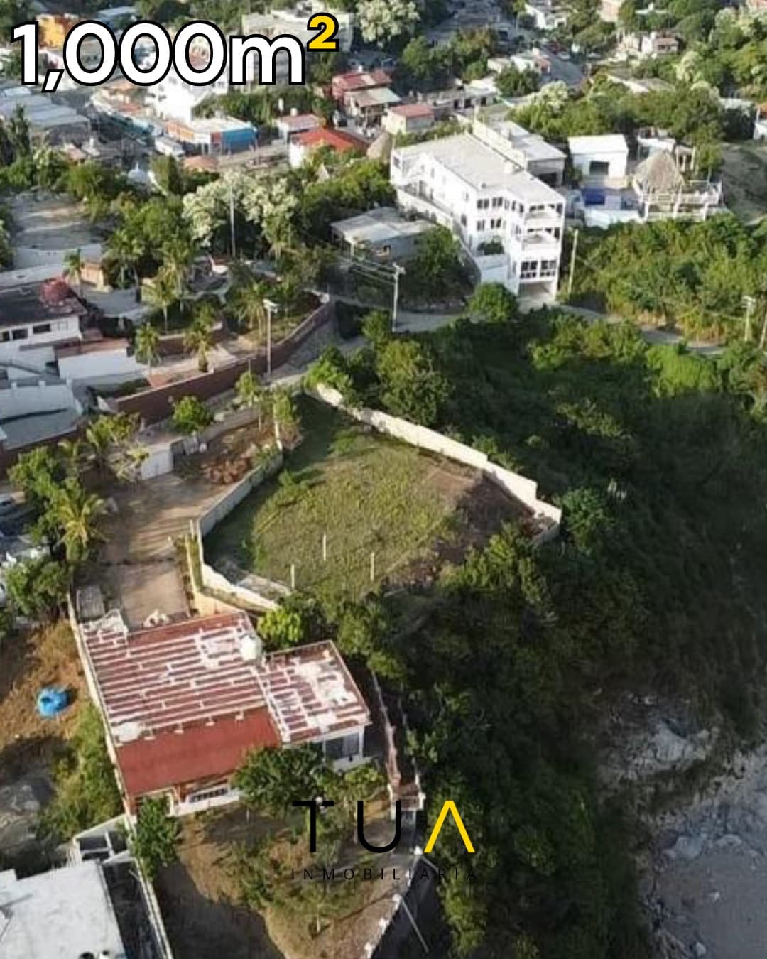 Oceanfront 1,000 m² Lot with Private Beach Access in Puerto Ángel - Image 1